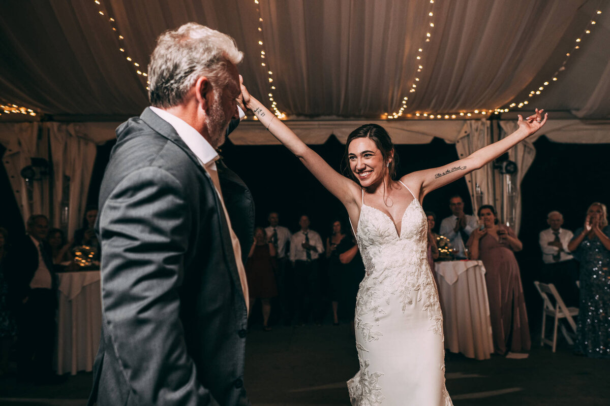 dance-fun-happy-wedding-waterford-ct-eolia-mansion