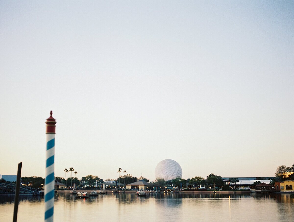 Guisuraga-FILM-Disney.Epcot.Italy.Wedding-Casie Marie Photography-105