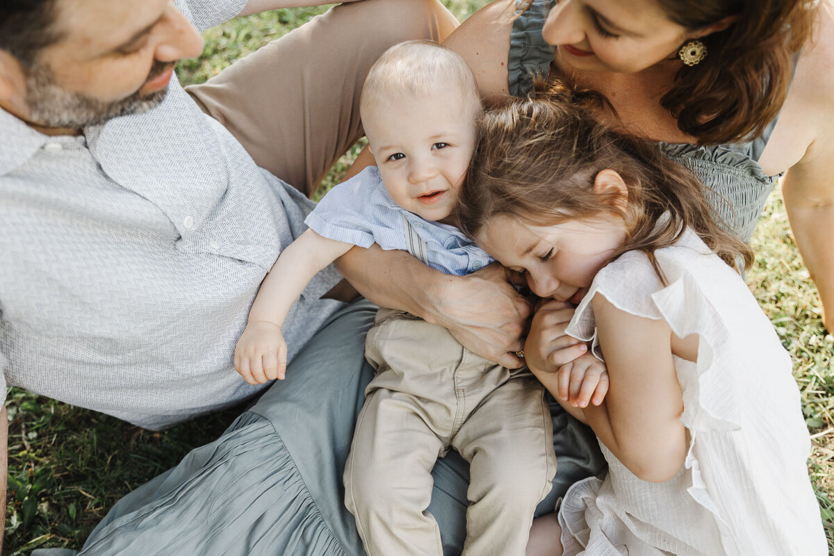 Etobicoke-famly-photographer-summer-portraits-3