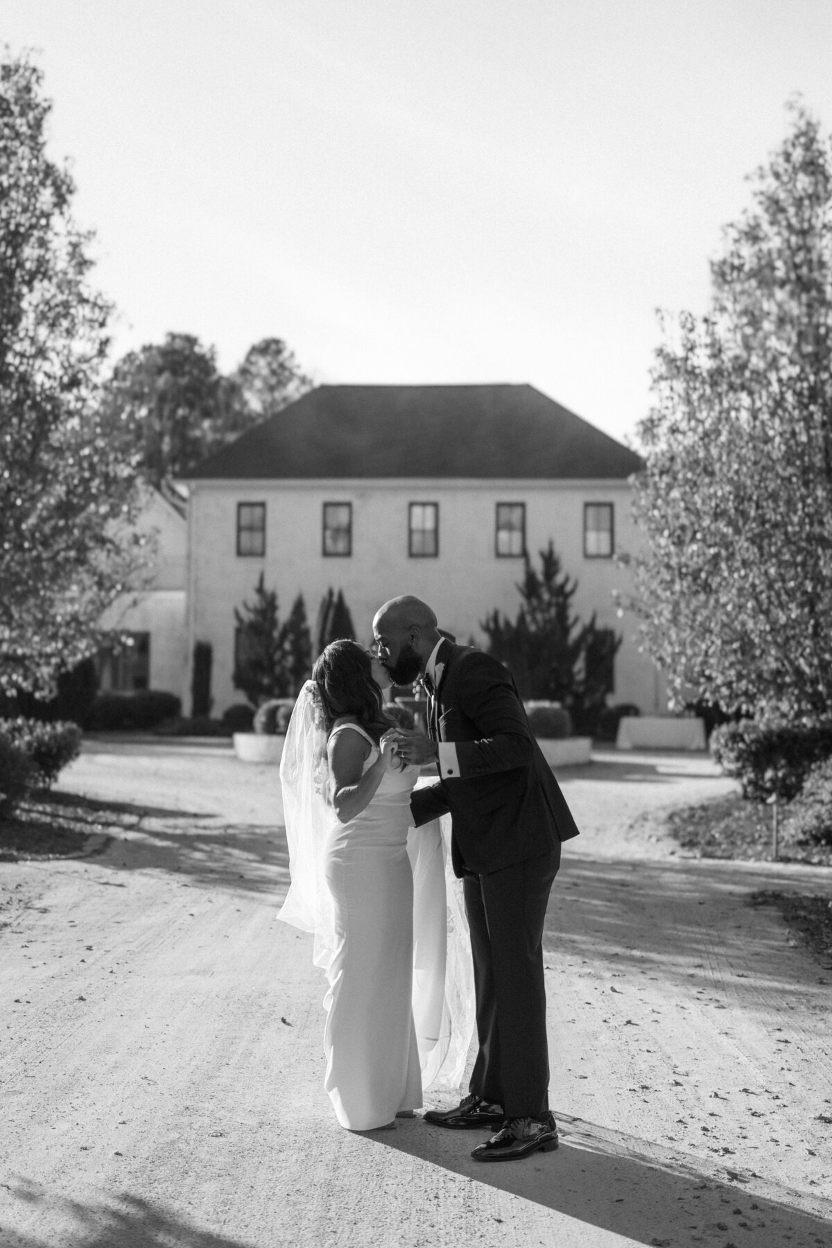 MORELOVEPHOTOGRAPHY_PORTRAITS_BRADFORDWEDDING-136
