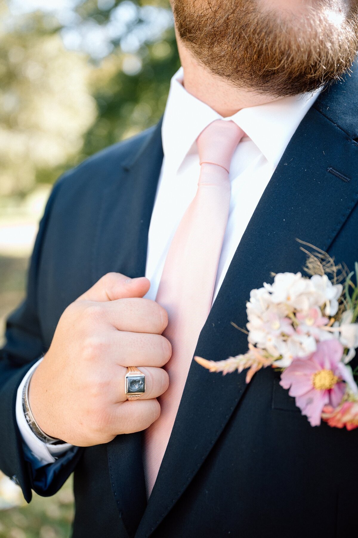 wedding-photographer-lexington-ky-groom-