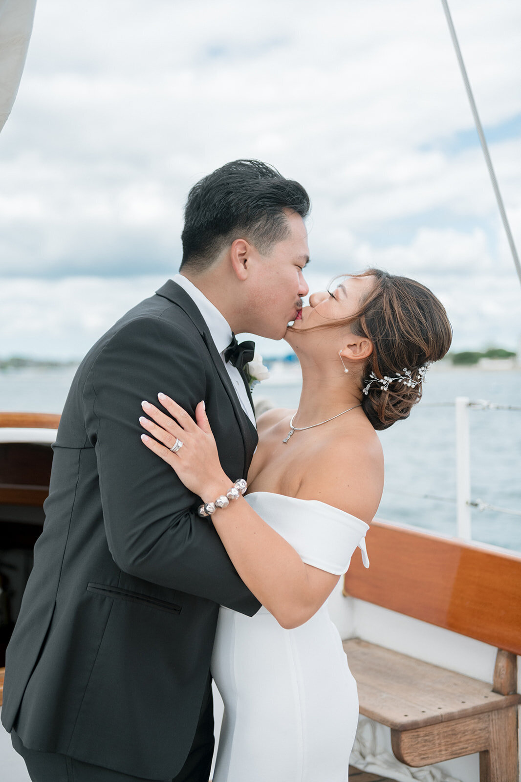 Elopement_Sailboat_Wedding_Newport_RIHBP_1604218CHilaryBPhotography