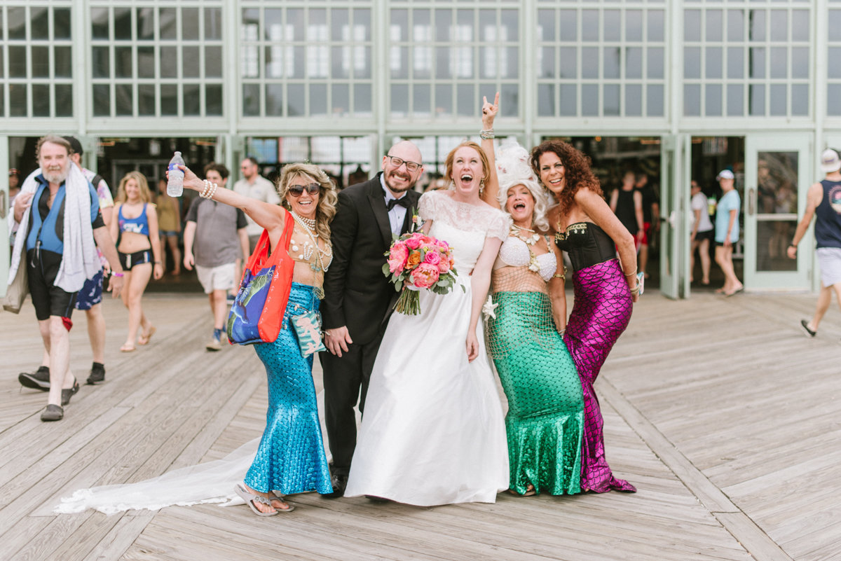 0118 - 0069-nj-asbury-park-boardwalk-fun-wedding