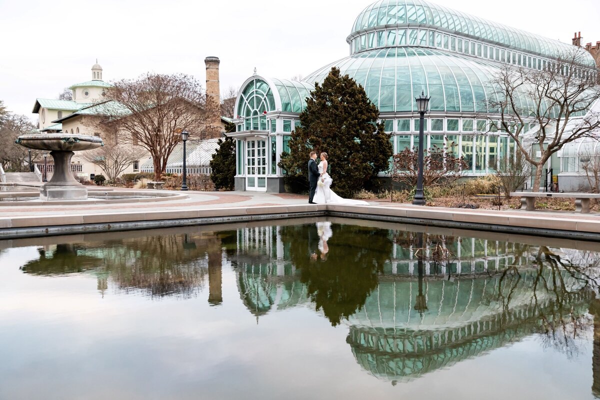 emma-cleary-new-york-nyc-wedding-photographer-videographer-venue-brooklyn-botanic-garden-8