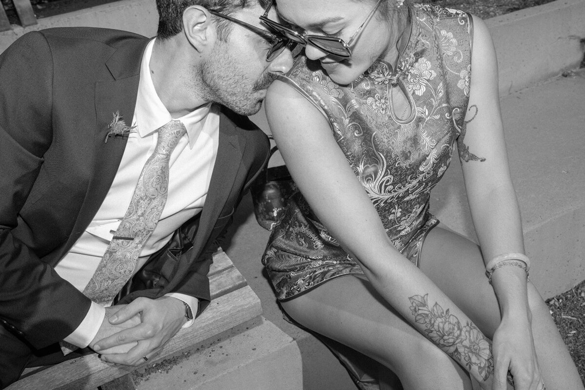 toronto-city-elopement-city-hall-ttc-subway-sugar-beach-fun-romantic-sumer-wedding-2785
