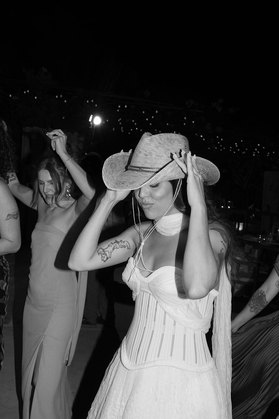 20241103_DOSMASENLAMESA_VJ_LOSCABOS861-BW_websize