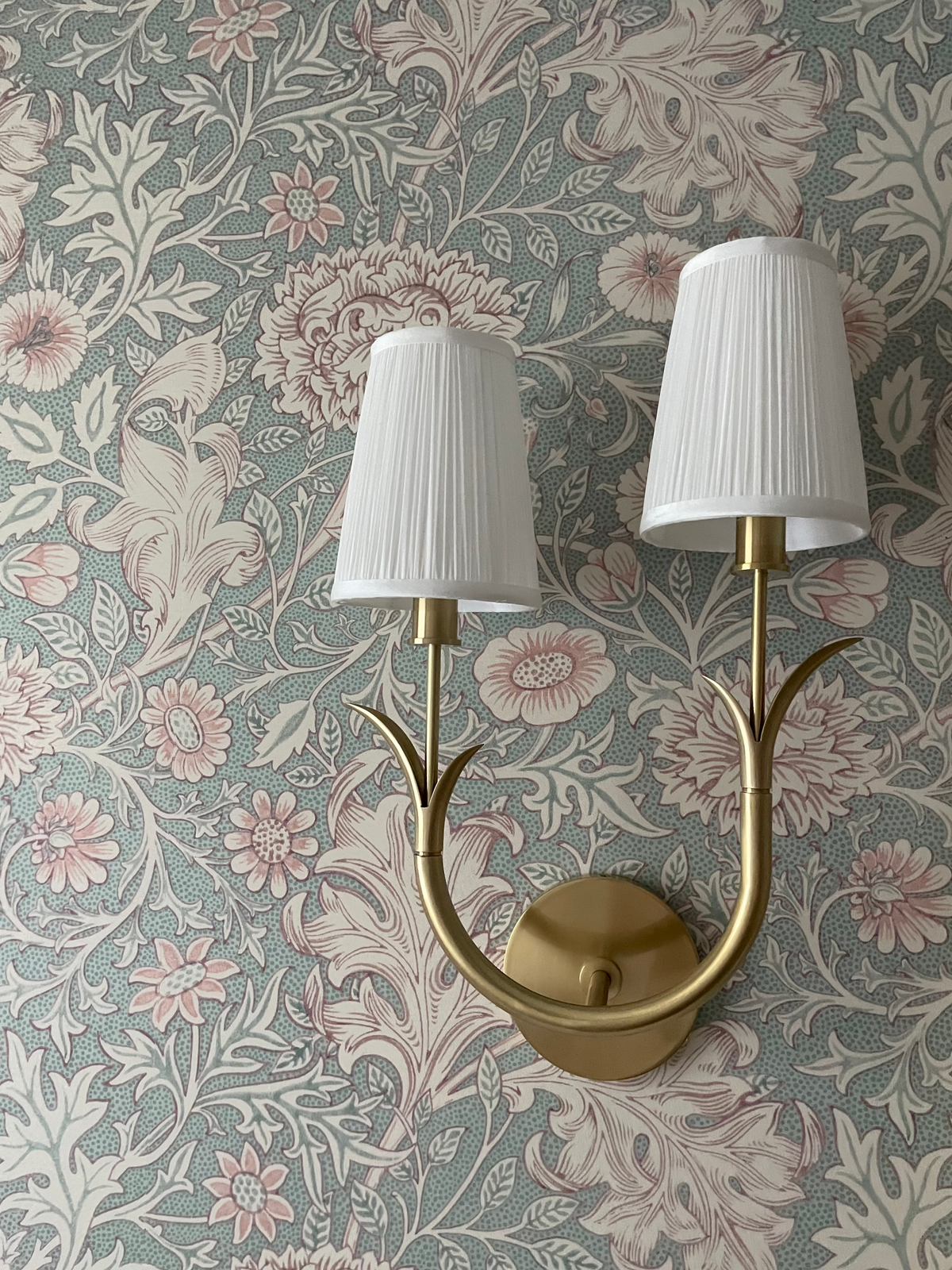 dusti j design gold sconce