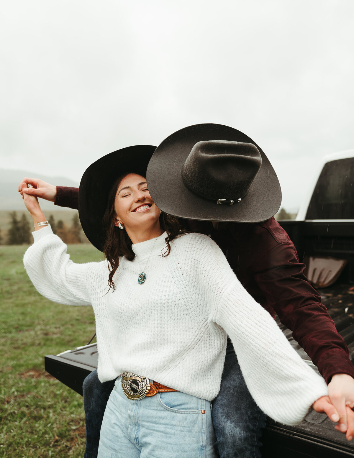 presley-gray-photo-montana-western-style-engagement-4046