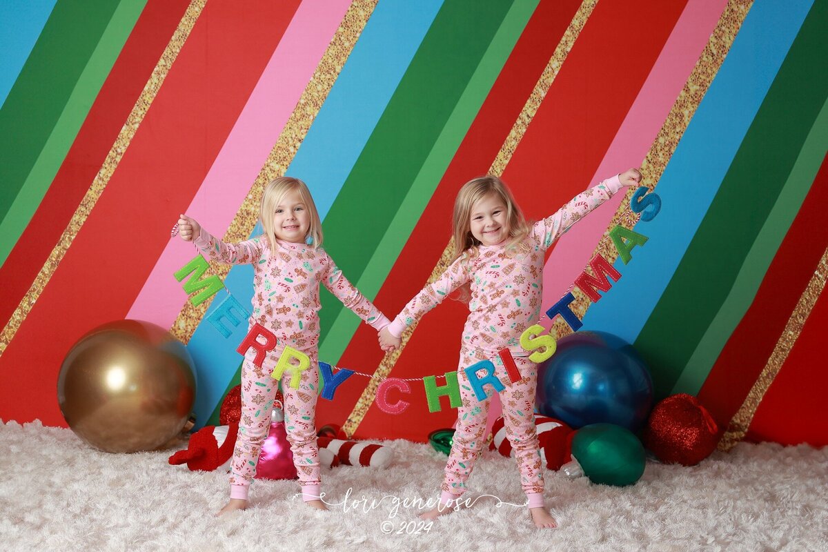 lehigh-valley-photographer-lori-generose-lg-photography-christmas-studio-mini-session-lansdale-pa