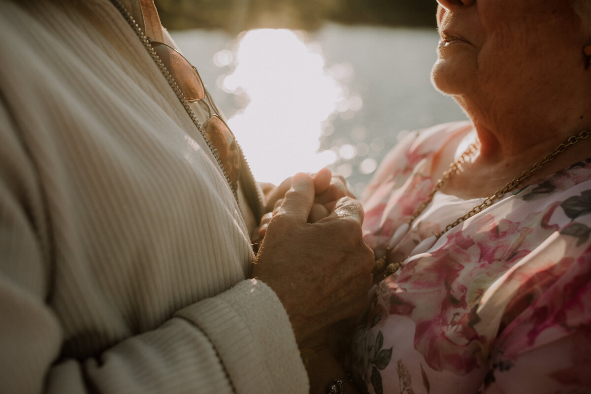 grandma-cottage-birthday-party-muskoka-celebration-photography-4