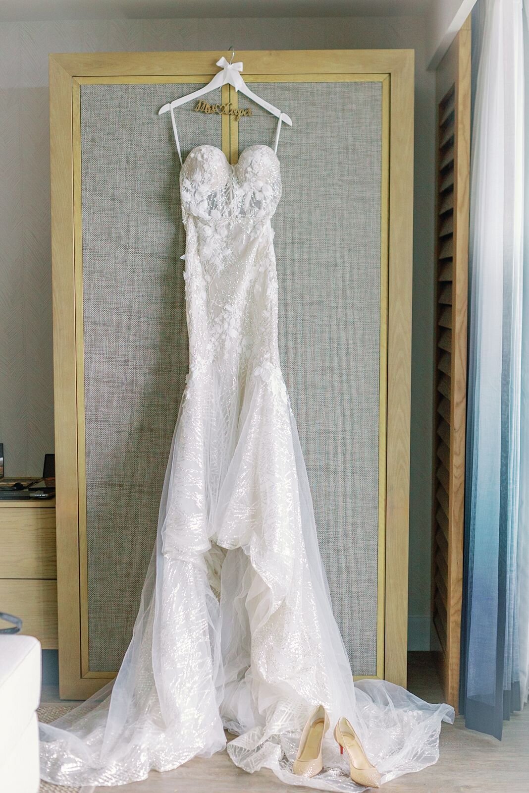 wedding-dress-with-shoes-april