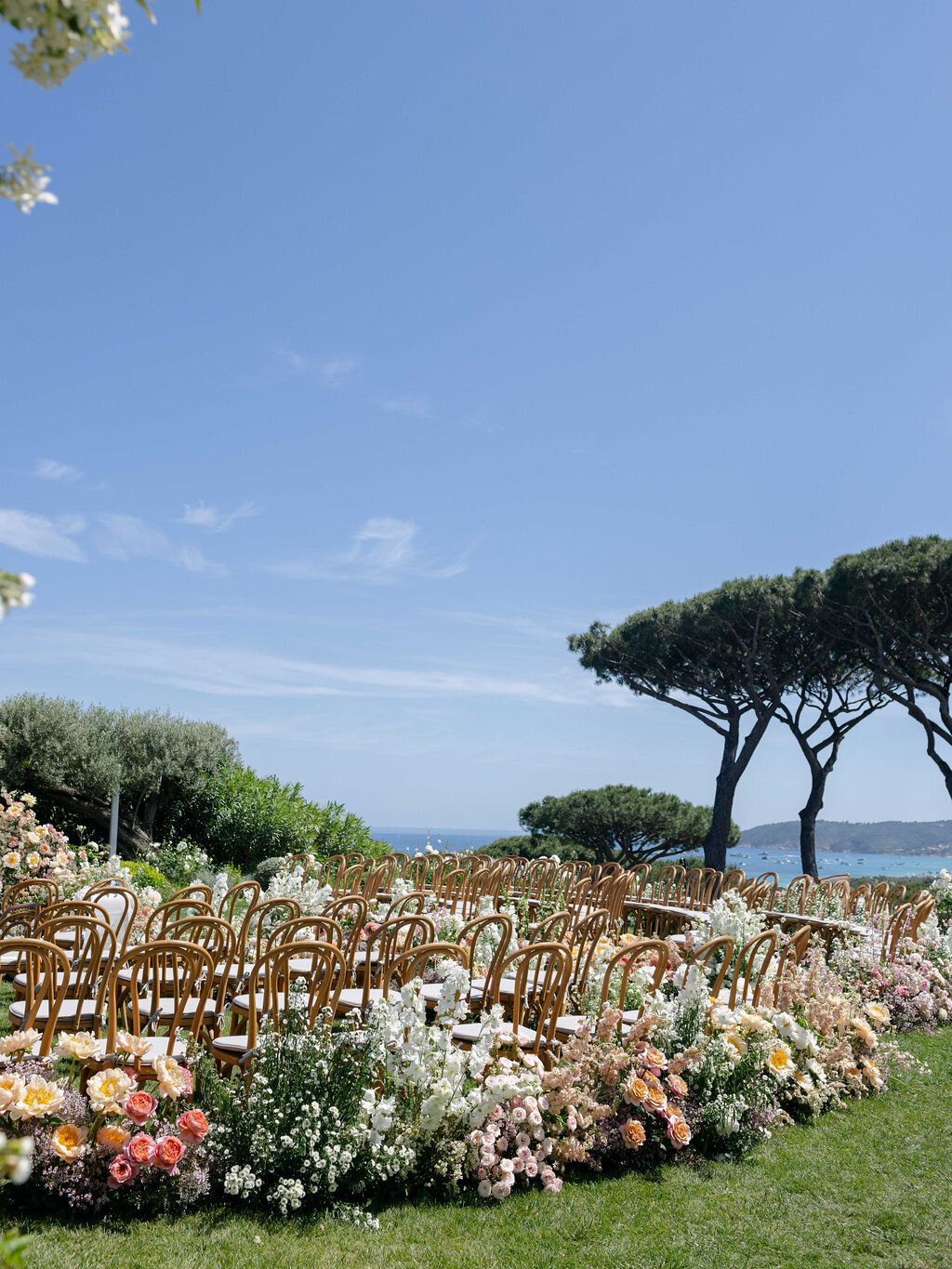 Chateau-de-Messardiere-Floraison4