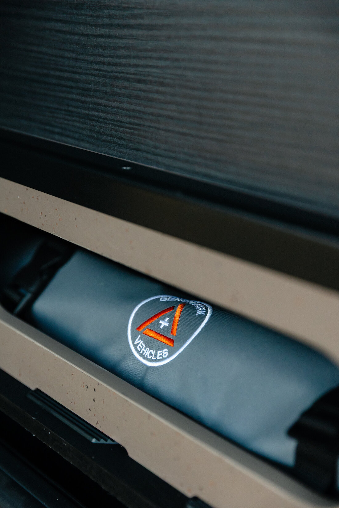 3_PawPrintsPitStops250918_BMV_SlowFastcreative_0810