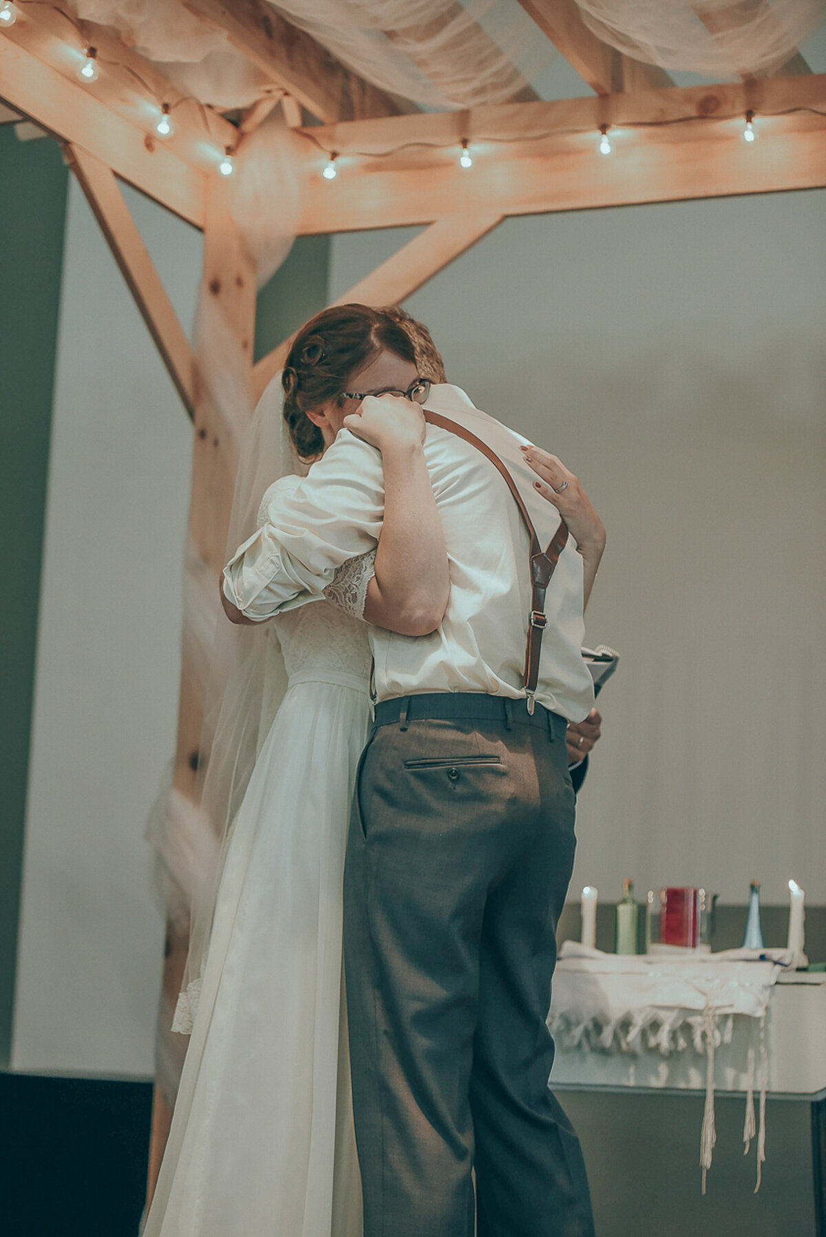 wedding ceremony | Iowa wedding photographer | Iowa Photographer | Playlife | Cedar Rapids | Iowa City | Kalona | Alaynna Ann Schwartz-86