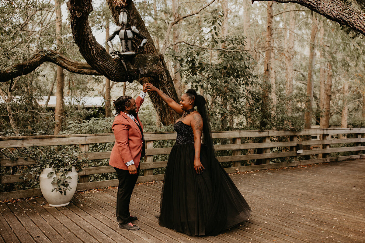 mad-images-photo-boyd-hill-florida-elope-chantilly-chic-celebrations-halloween-wedding-4