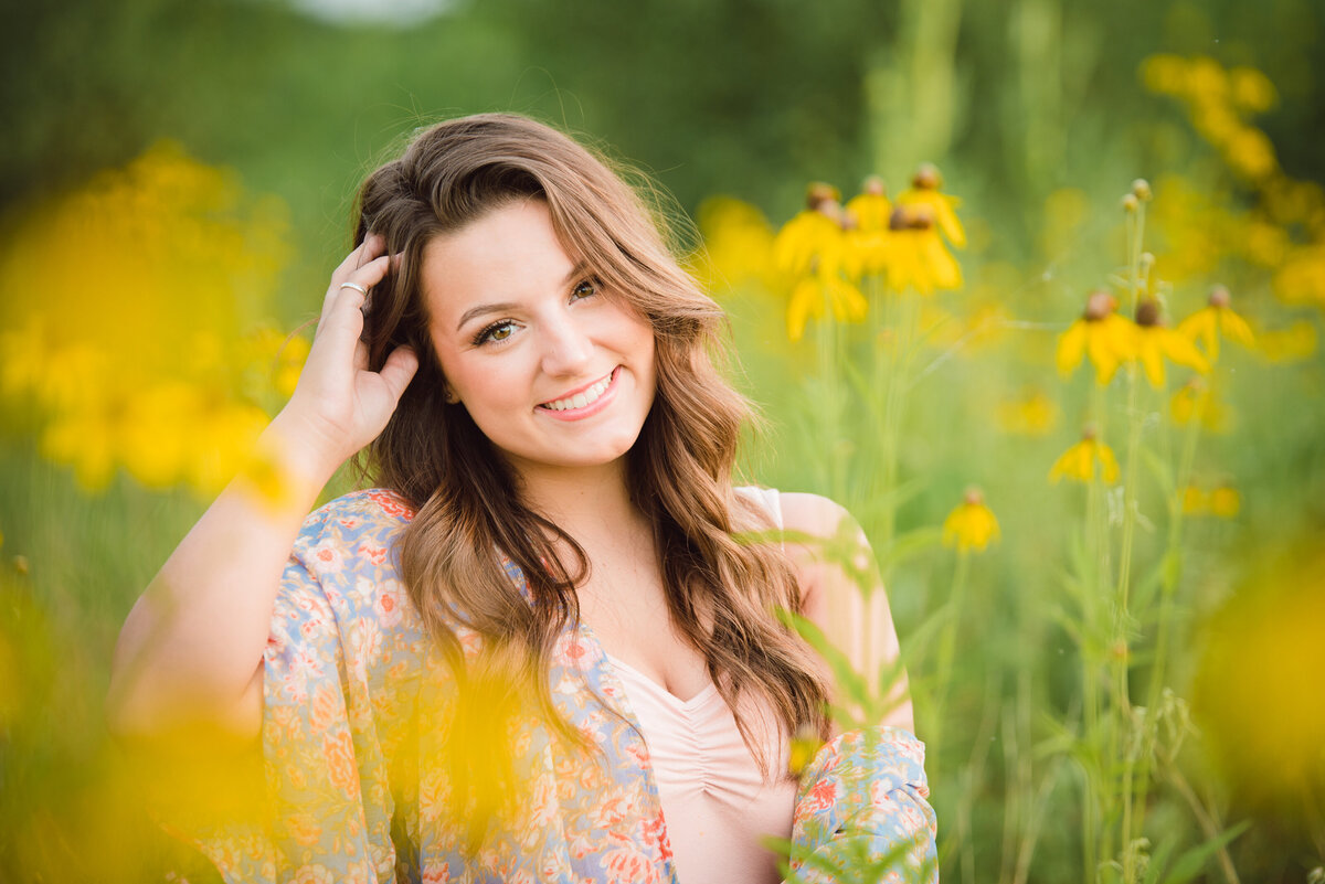 Grand-Rapids-MI-Outdoor-Senior-Pictures-07