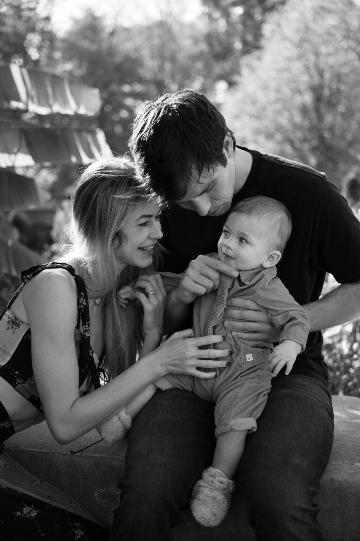 Taylor Elizabeth Photography Weddings and Lifetyle Photographer in Indiana Families Photo 1
