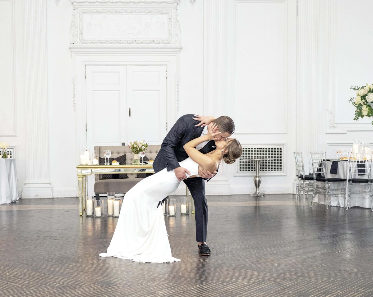 Documentary Style Wedding Photography | Abbe Foreman Photography-01