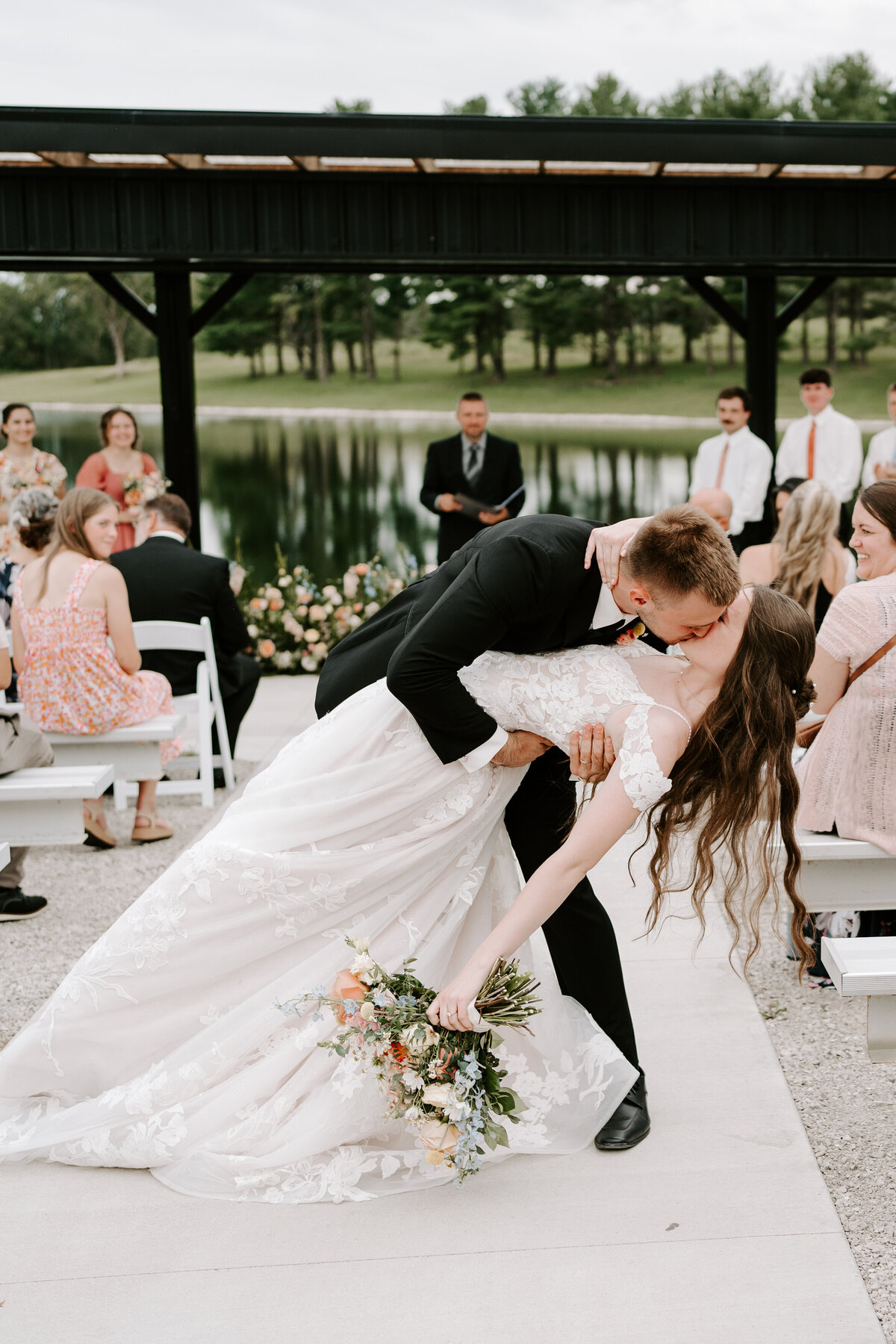 kraber-the-gathering-grounds-iowa-wedding-115