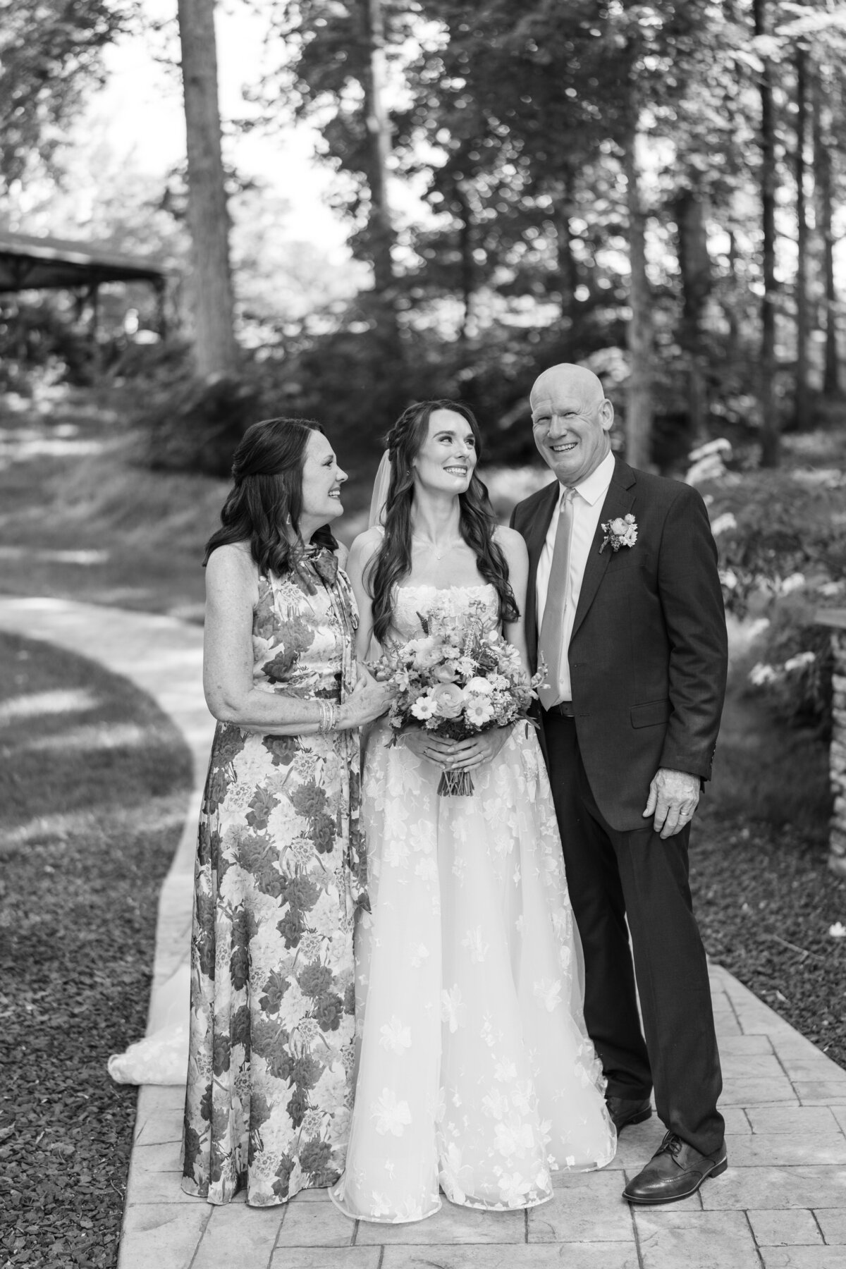25033_1757_bw