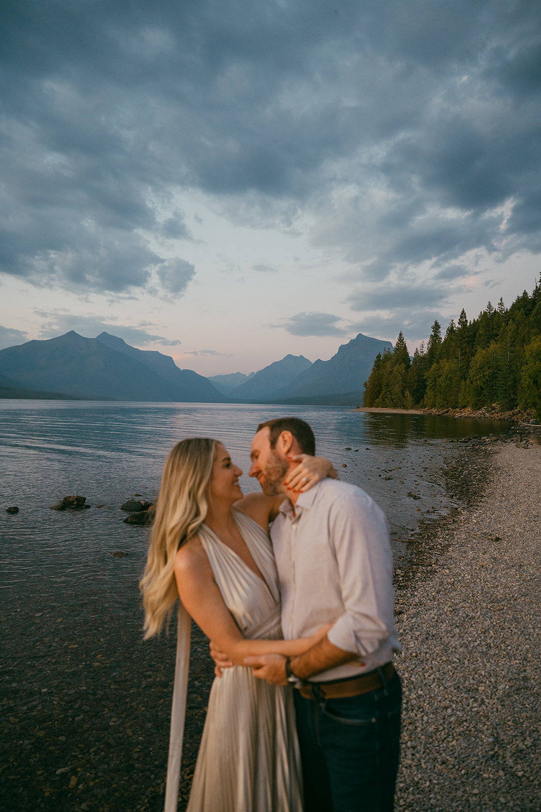 vintage-hollywood-glacier-national-park-elopement-presley-gray-photo1683