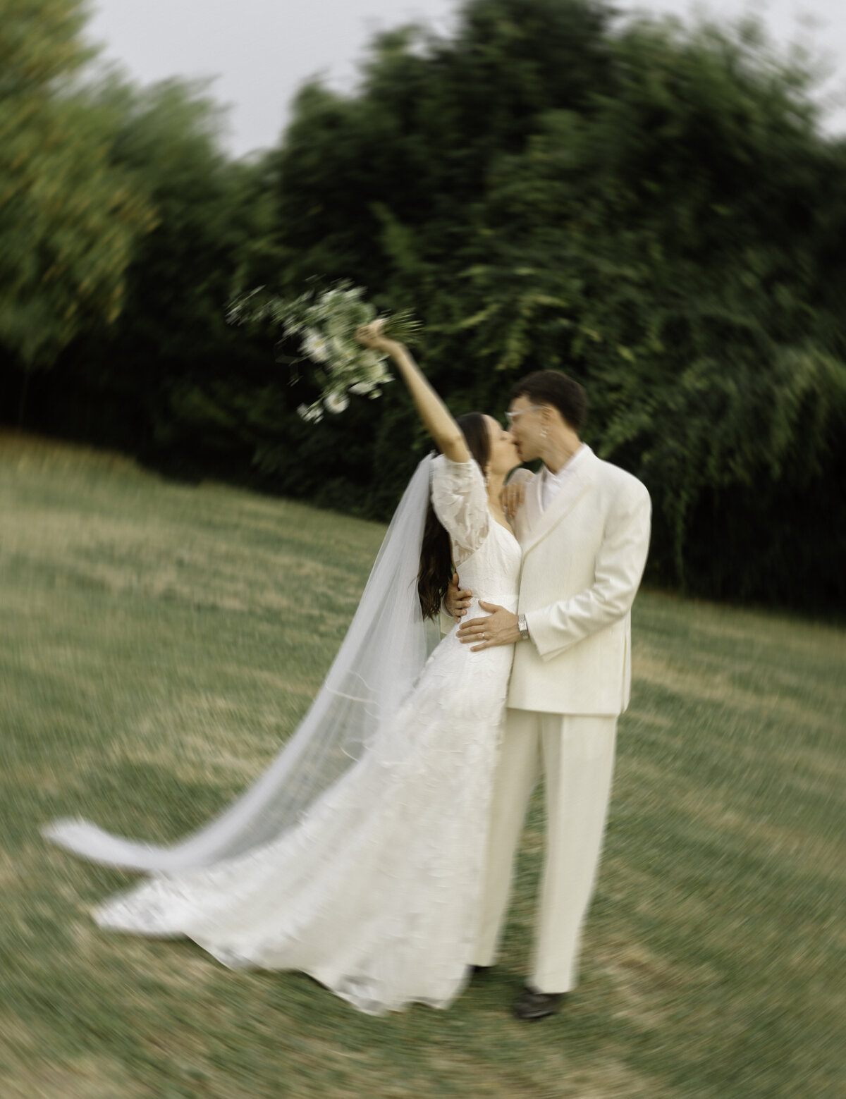 Mariage Julia et Alex - Prieuré Saint Ellier - photos offertes (4)