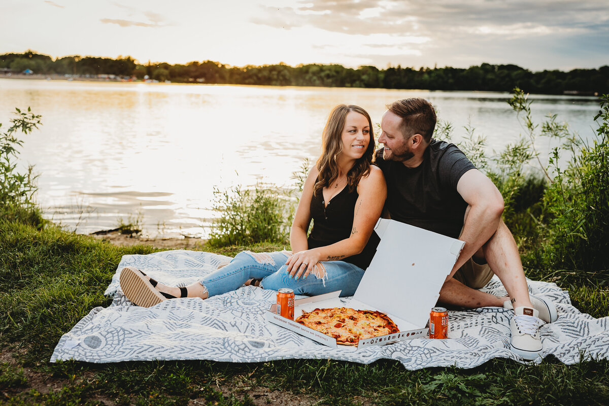 Minneapolis-Engagement-Photographer-5