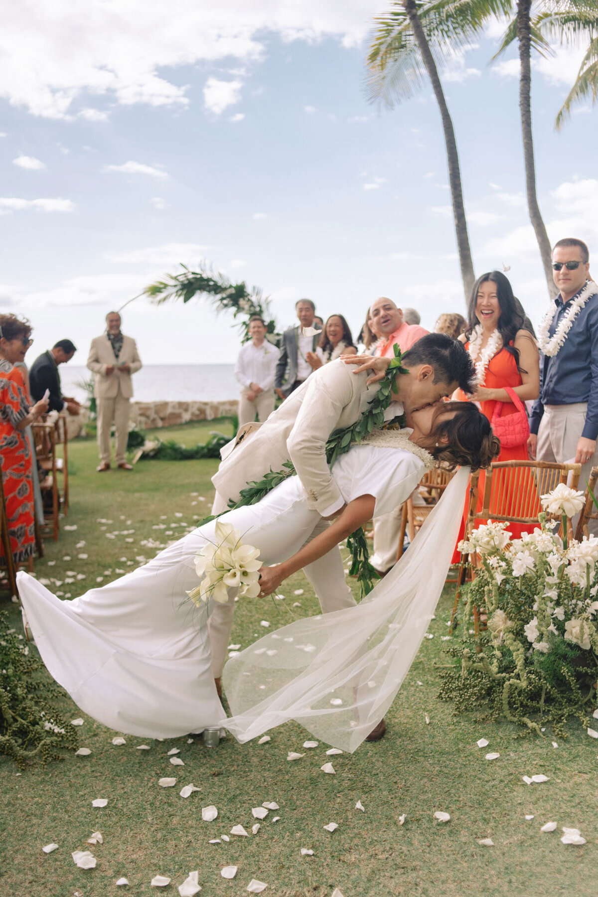 four_seasons_resort_oahu_ko_olina_wedding_picture_53