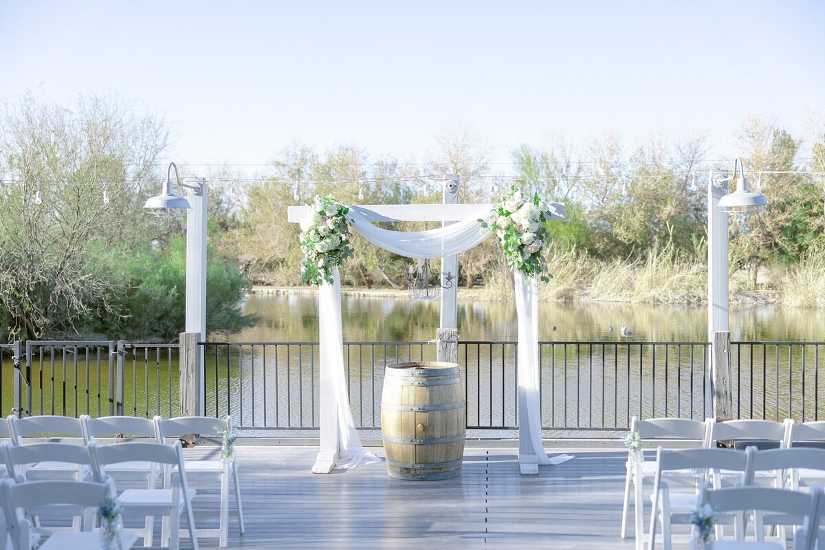 Windmill Winery Lake House Wedding (6)