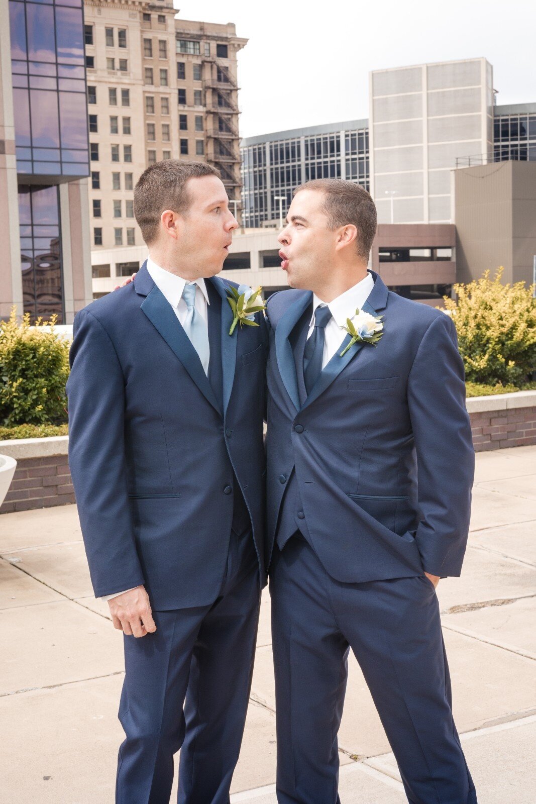 groom-groomsman-funny-face-reaction-jps-events.jpg