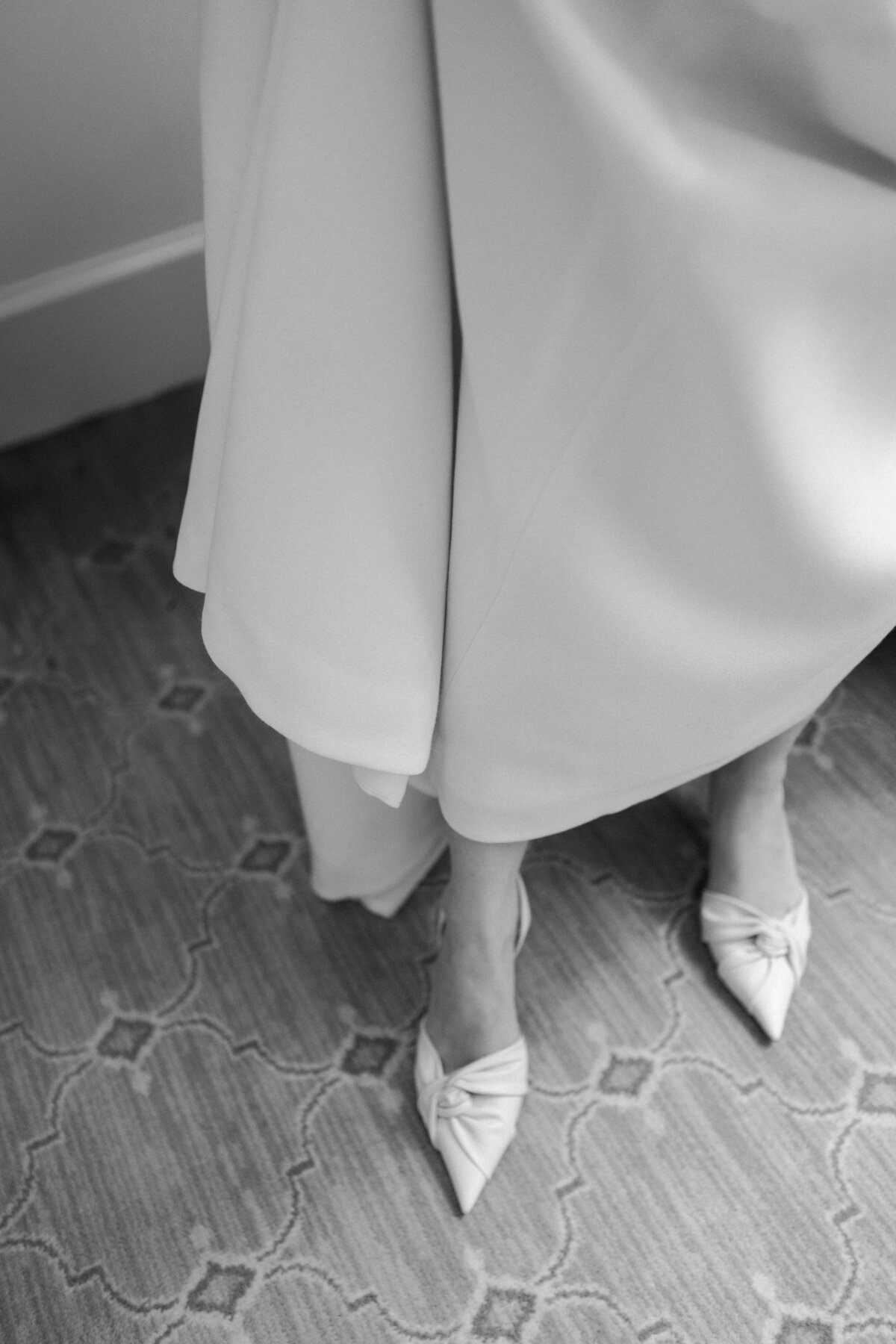 Lizzie Baker Photo _ Gibbes Museum Wedding _ Charleston Wedding Photographer _ Lowcountry Wedding _ Charleston Tented Wedding-15