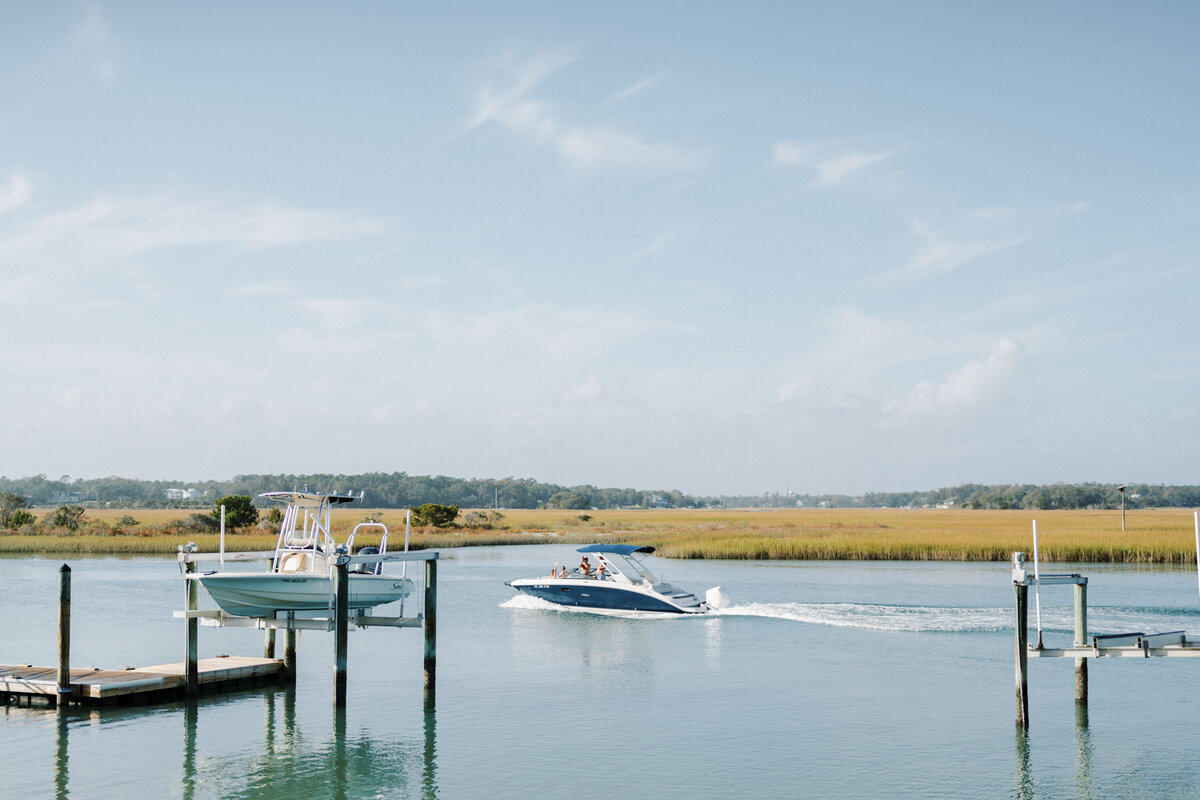 figure-eight-island-yacht-club-wedding-053