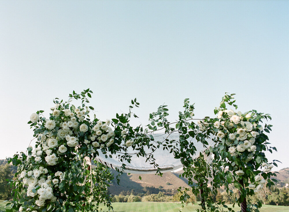 Carmel-Valley-Ranch-wedding-photographers-the-dejaureguis-erin-and-courtney-photographers-0069