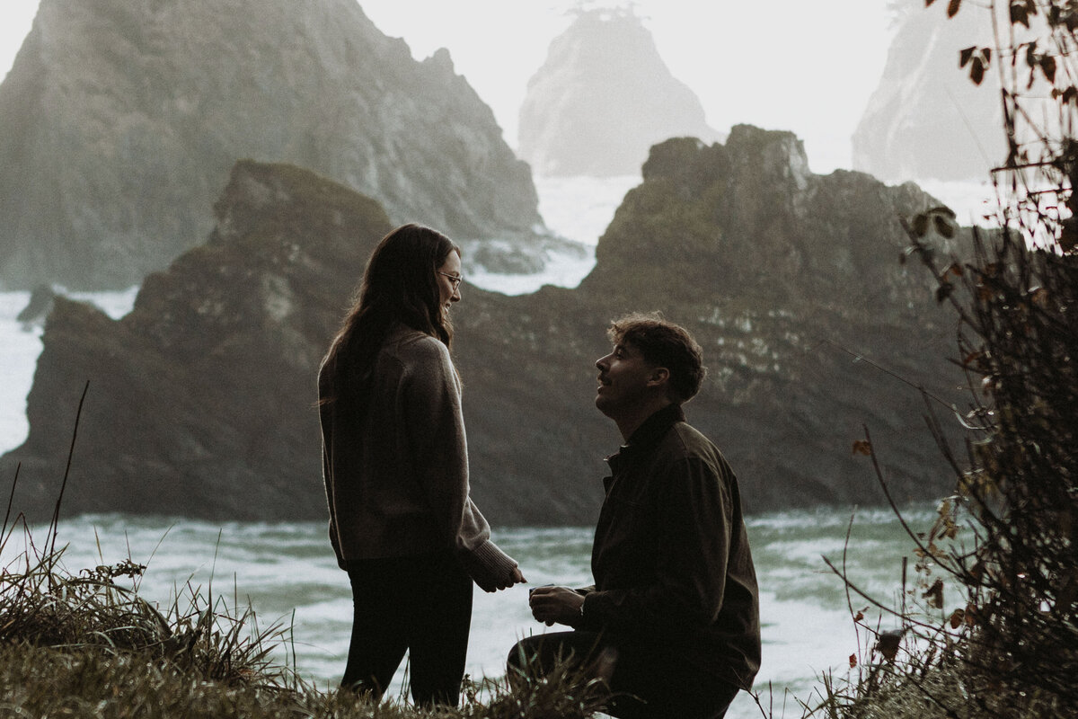 WithLoveFromCass_OregonProposalPhotographer_MadisonChristian_Novemeber2025_SecretBeach-6
