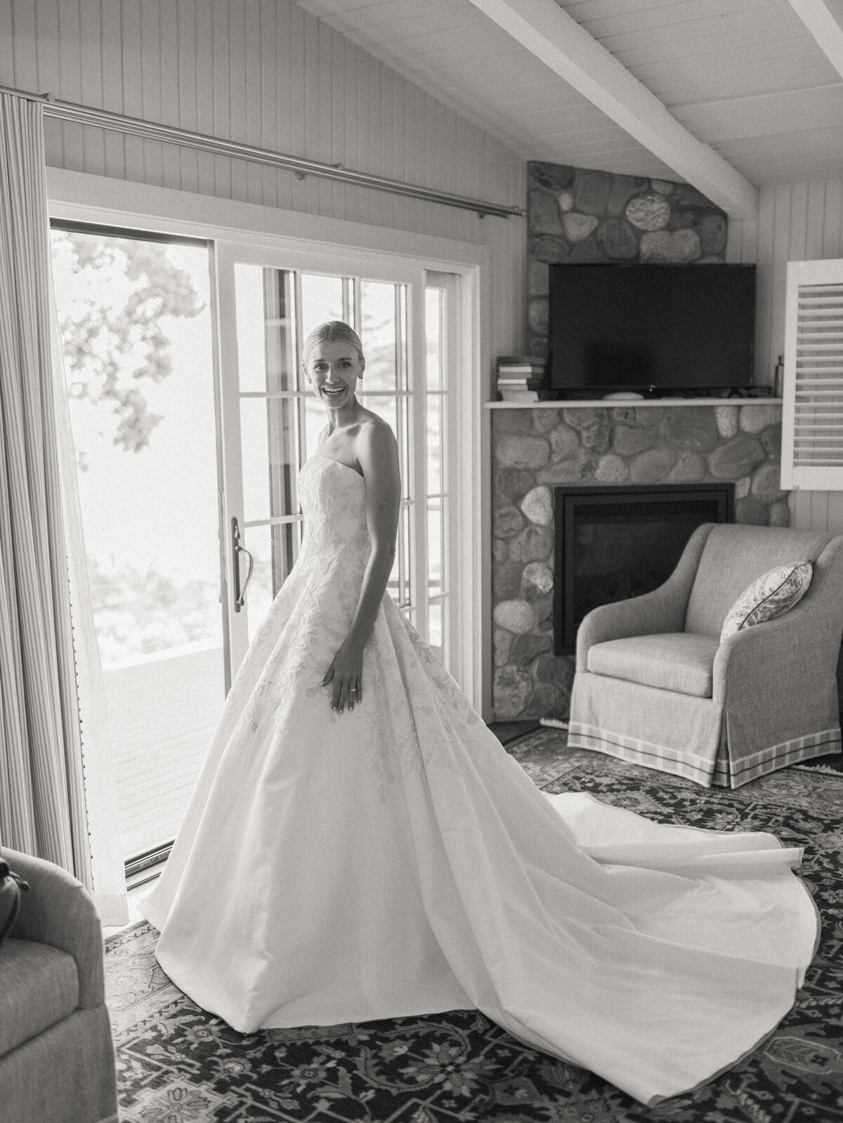 BarHarborWedding_JackieFox_AnnaJohn_GettingReady_-76