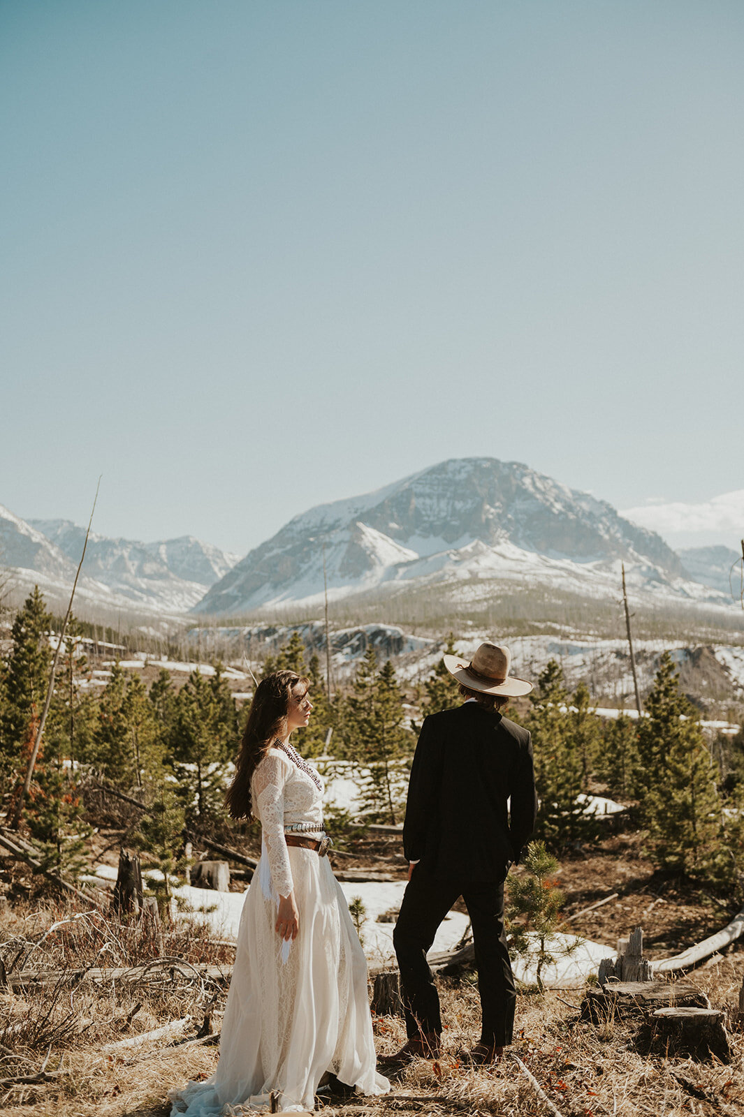 western-boho-glacier-park-elopement-presley-gray-photo-9682