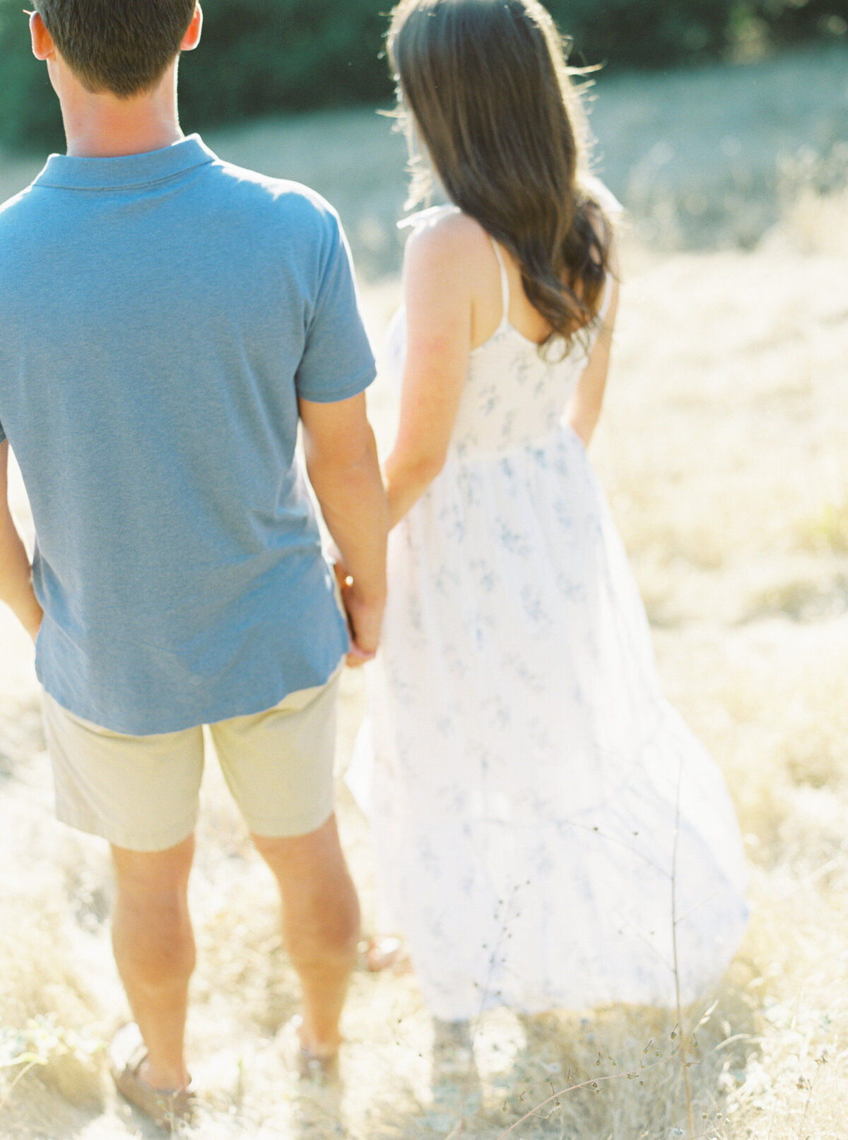 Emily March Photography Wilmington, North Carolina and Destination Wedding Engagement Photographer Heirloom Photography for Memorable Gatherings Light Airy Sentimental Imagery Images Weddings Risks_17