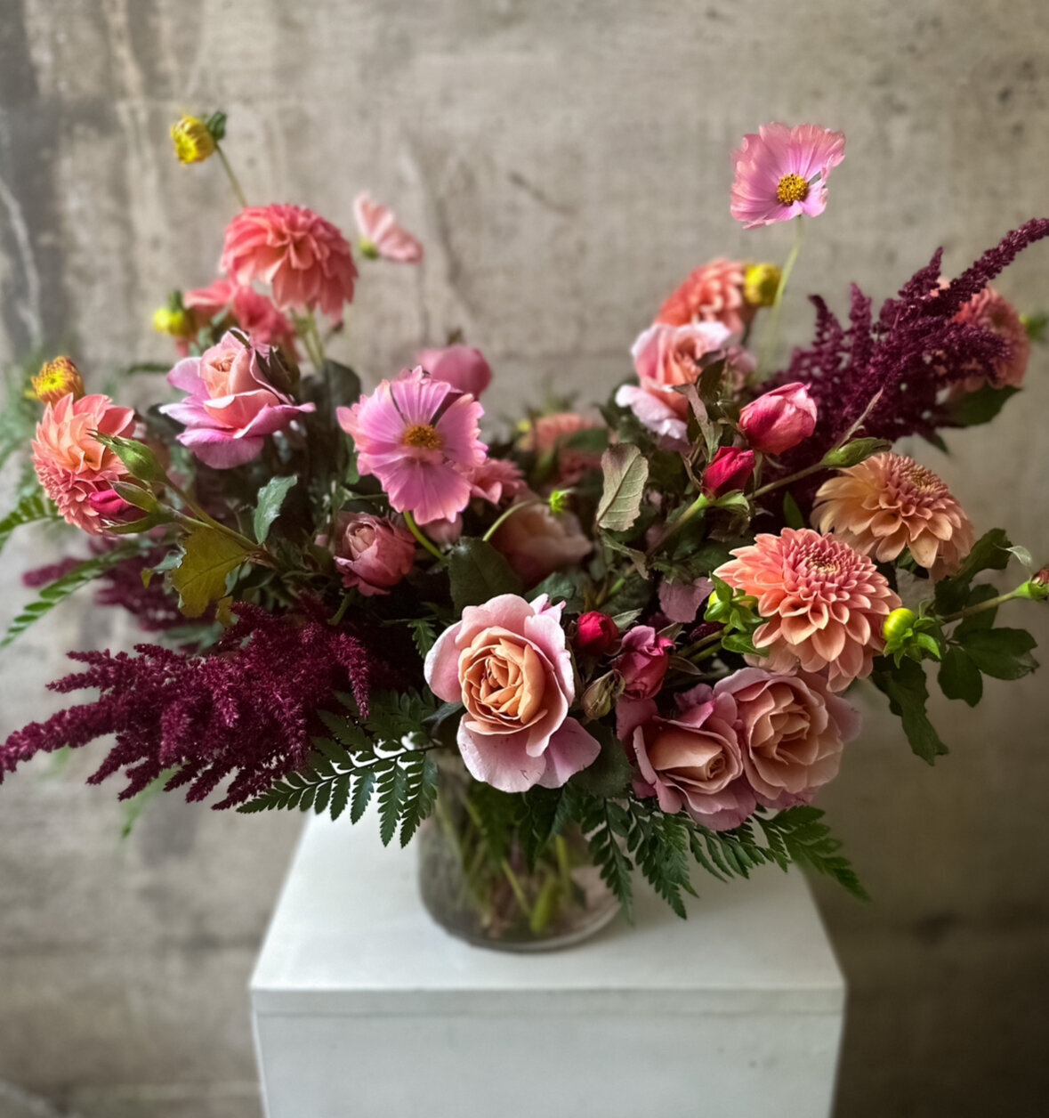 largearrangementpetalumaflowerdelivery