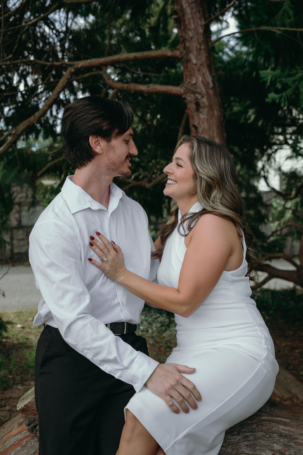 meredith-michel-photography-garden-engagement-session-richmond-va