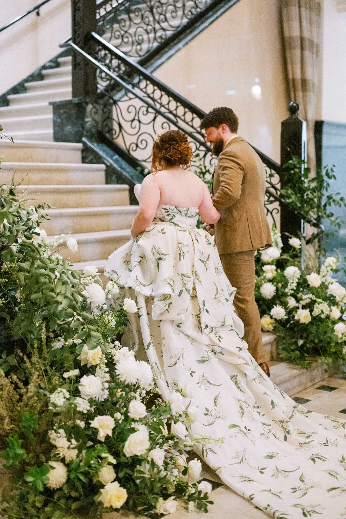 monique-lhullier-wedding-gown-train