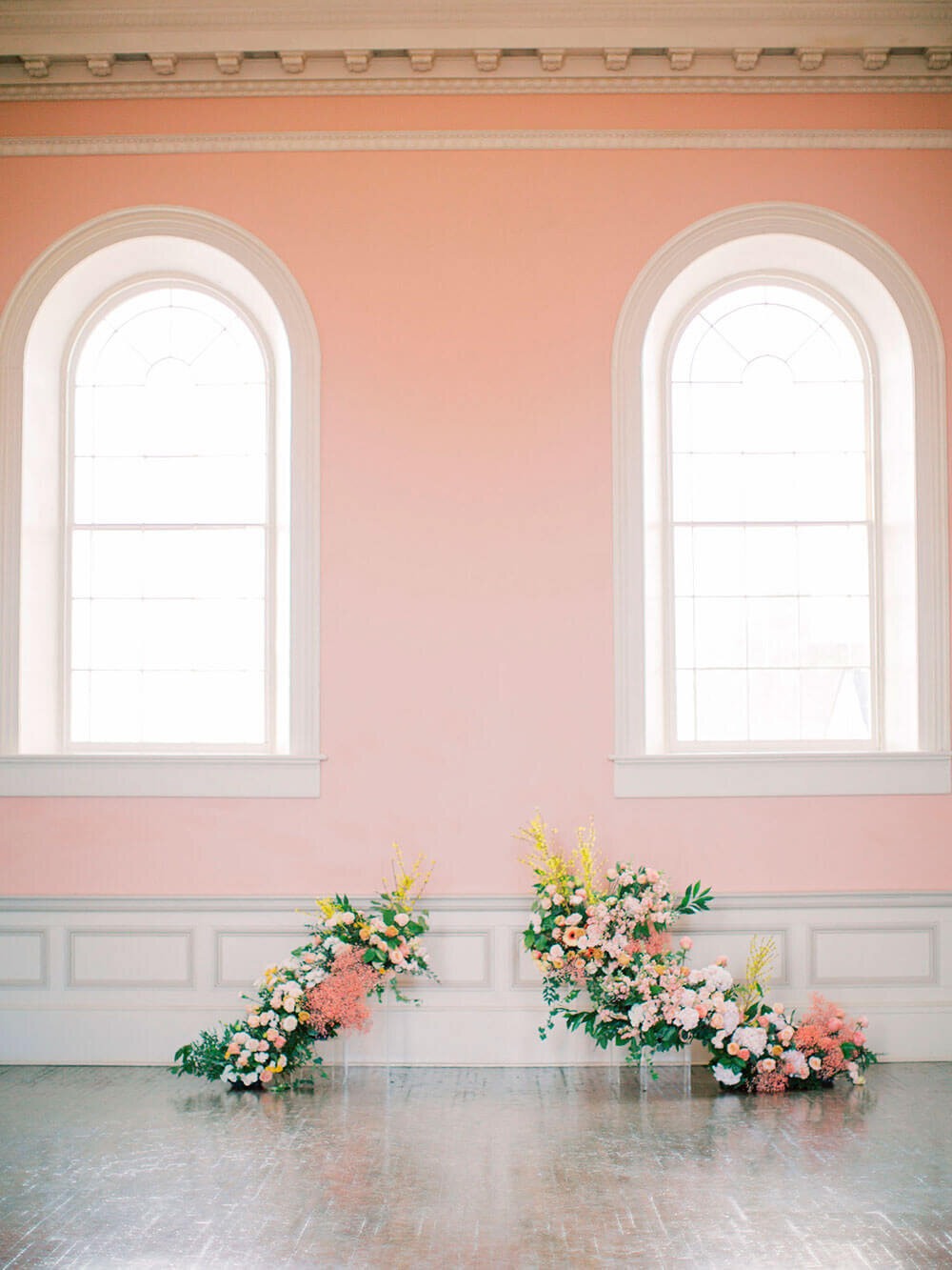 Niagara-on-the-Lake-Courthouse-Vineyard-Bride-Editorial-photo-by-Jessica-Imrie-Photography-007