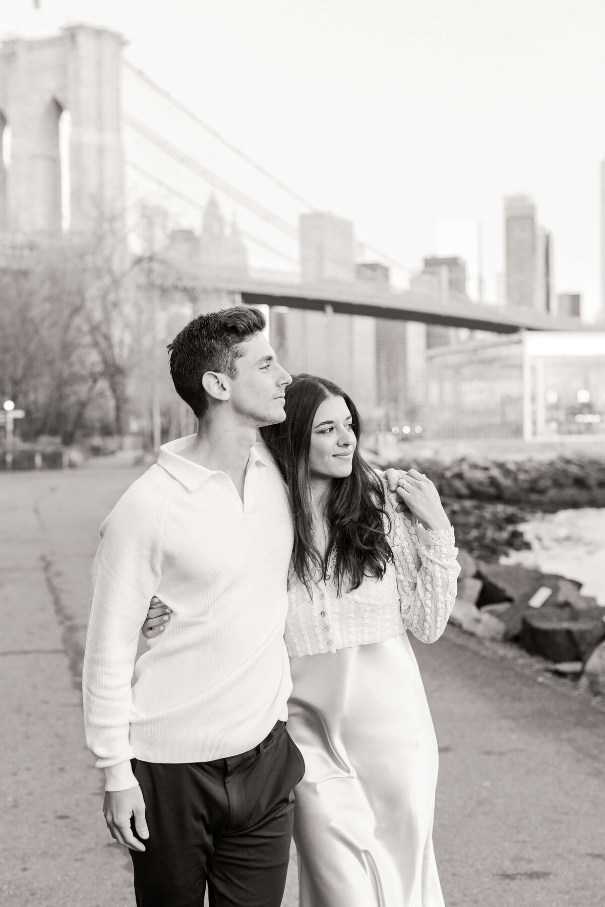 DUMBO_and_Williamsburg_Brooklyn_Engagement_017
