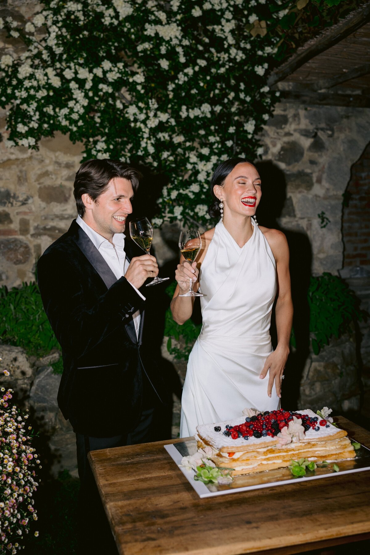 monteverdi-tuscany-wedding-larisa-shorina-destination-luxury-photography-114