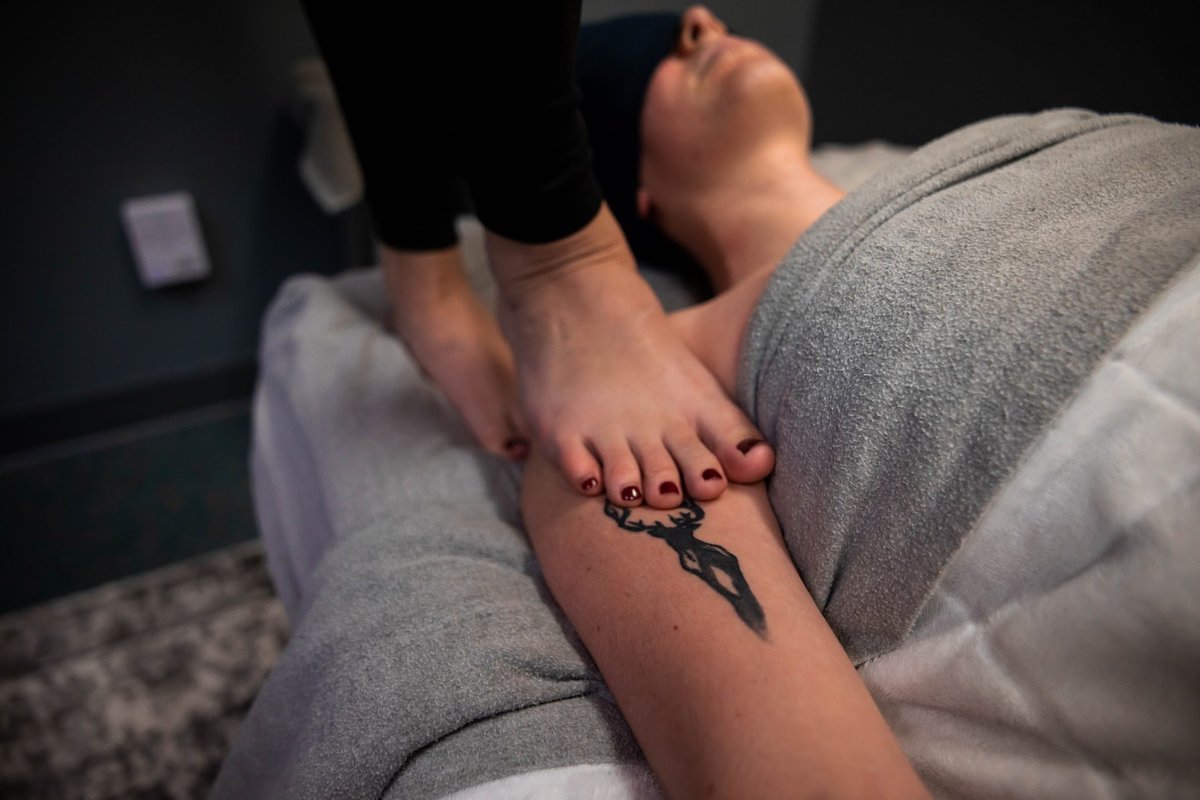 Tri Barefoot Massage_PEAKSEAS_creative_strategy_photography_alaska_branding (25)