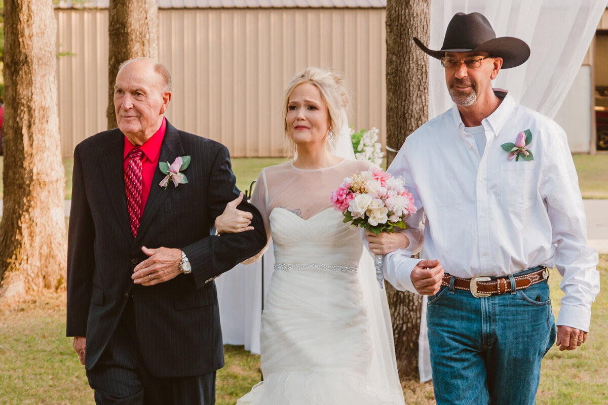 Beaumont-texas-backyard-wedding-rustic-country-diy-Houston-wedding-elopement-photographer-5