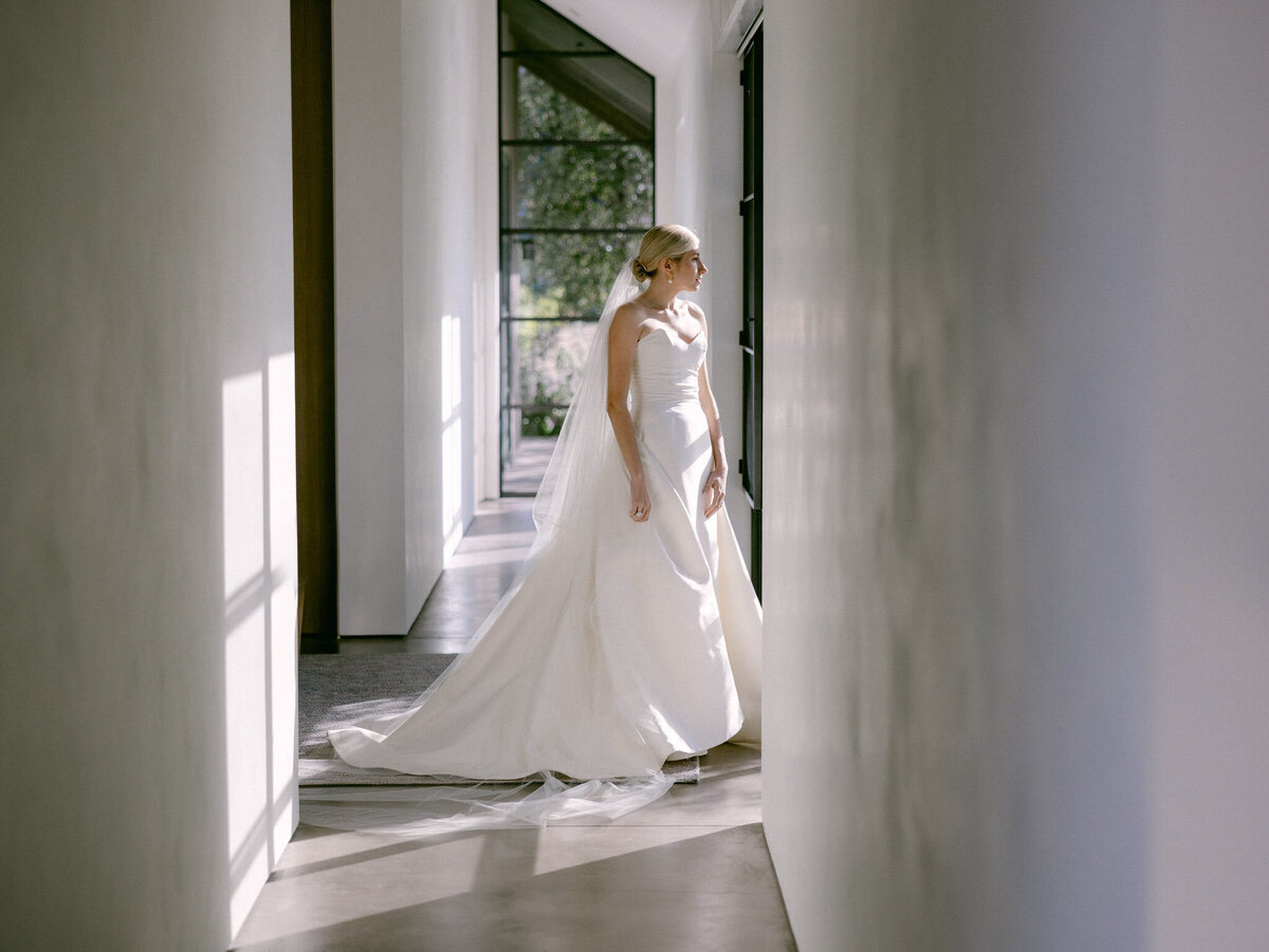 larissa-cleveland-photographer-napa-california-wine-country-wedding-private-estate-011