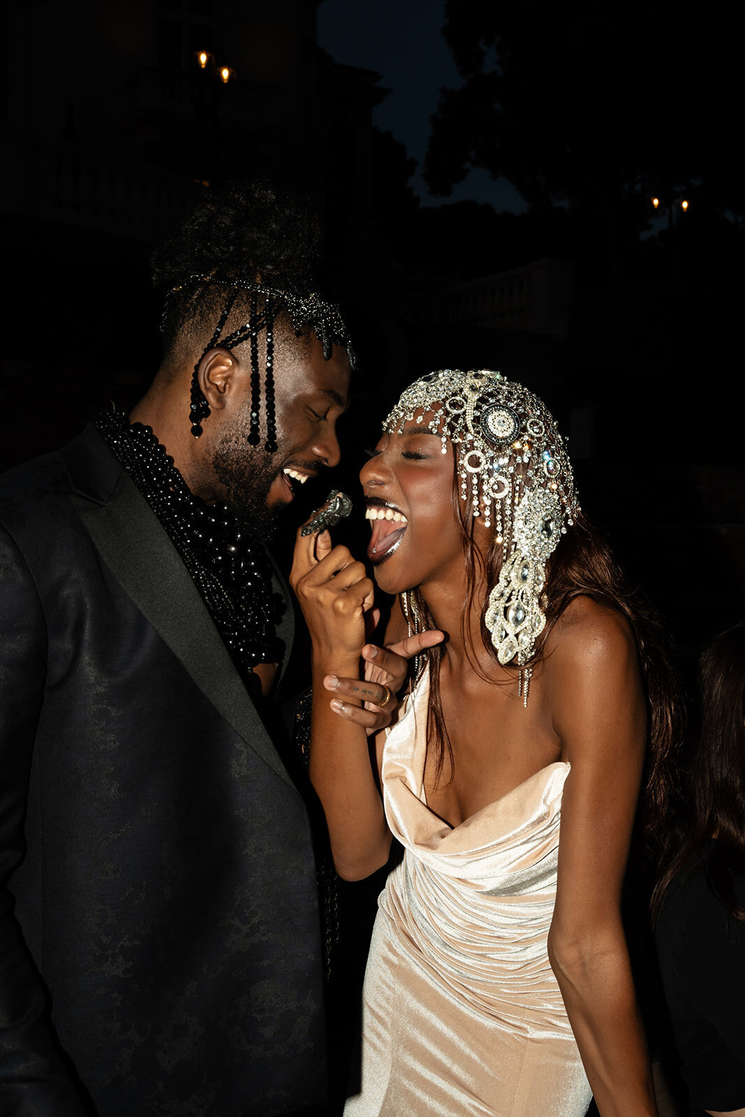 couple-amoureux-mariage-heureux