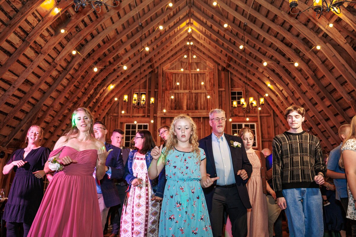 41-RaeganLiam-Wedding-Photographer-St-Cloud-Brainerd-MN-MindiJenningsPhotography