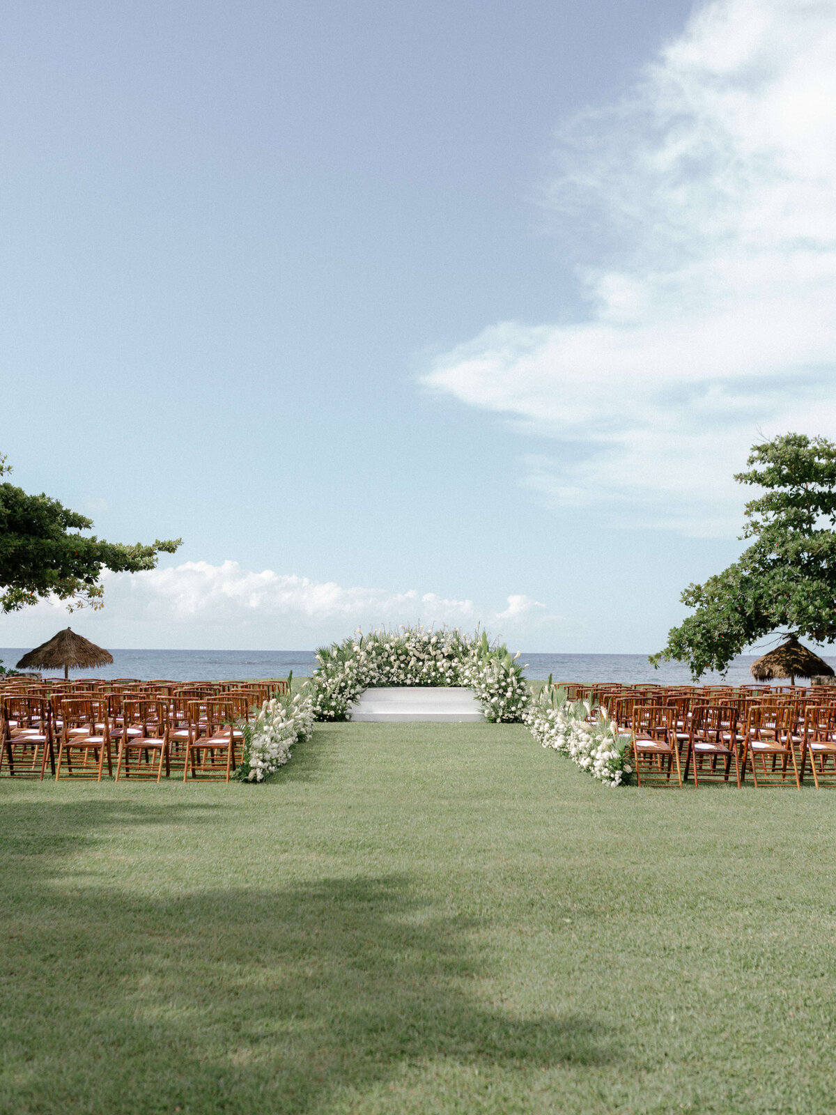 rroya-jordan-springvale-floral-ceremony-florals