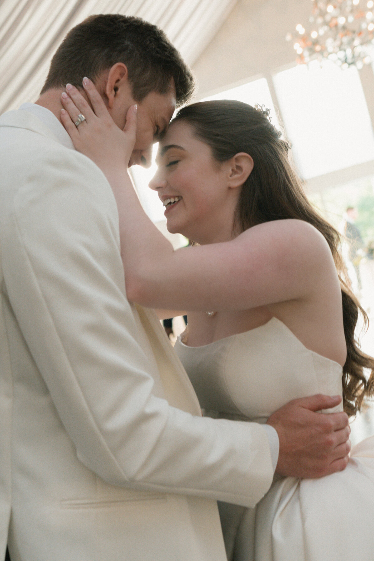 Grace & Ardor Co. East Coast Wedding Engagement Photography Pennsylvania New York City New Jersey Timeless Bold Art Direction Editorial Erin McGeever Lake House Inn-34